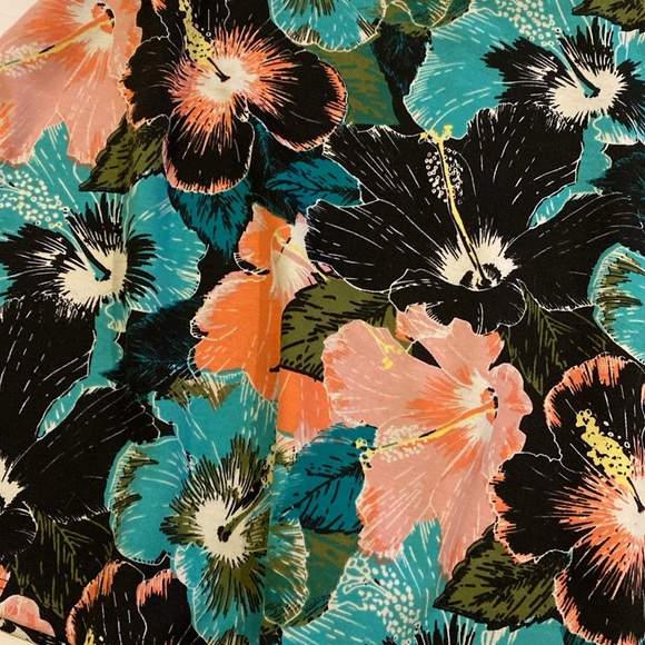 H&M Tropical Floral Print Skirt size small - Picture 2 of 4